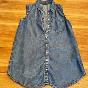 Womens Sleeveless Button Down Jean Looking